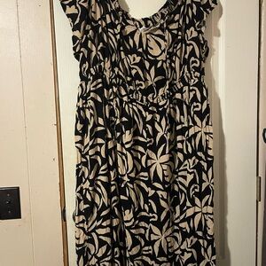 Terra & Sky Black and Cream Maxi Dress